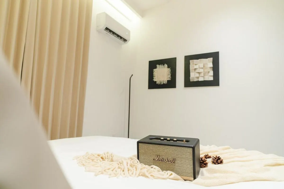 Georgetown Stylish Design Jacuzzi Ktv 5Br 16Pax D Villa George Town