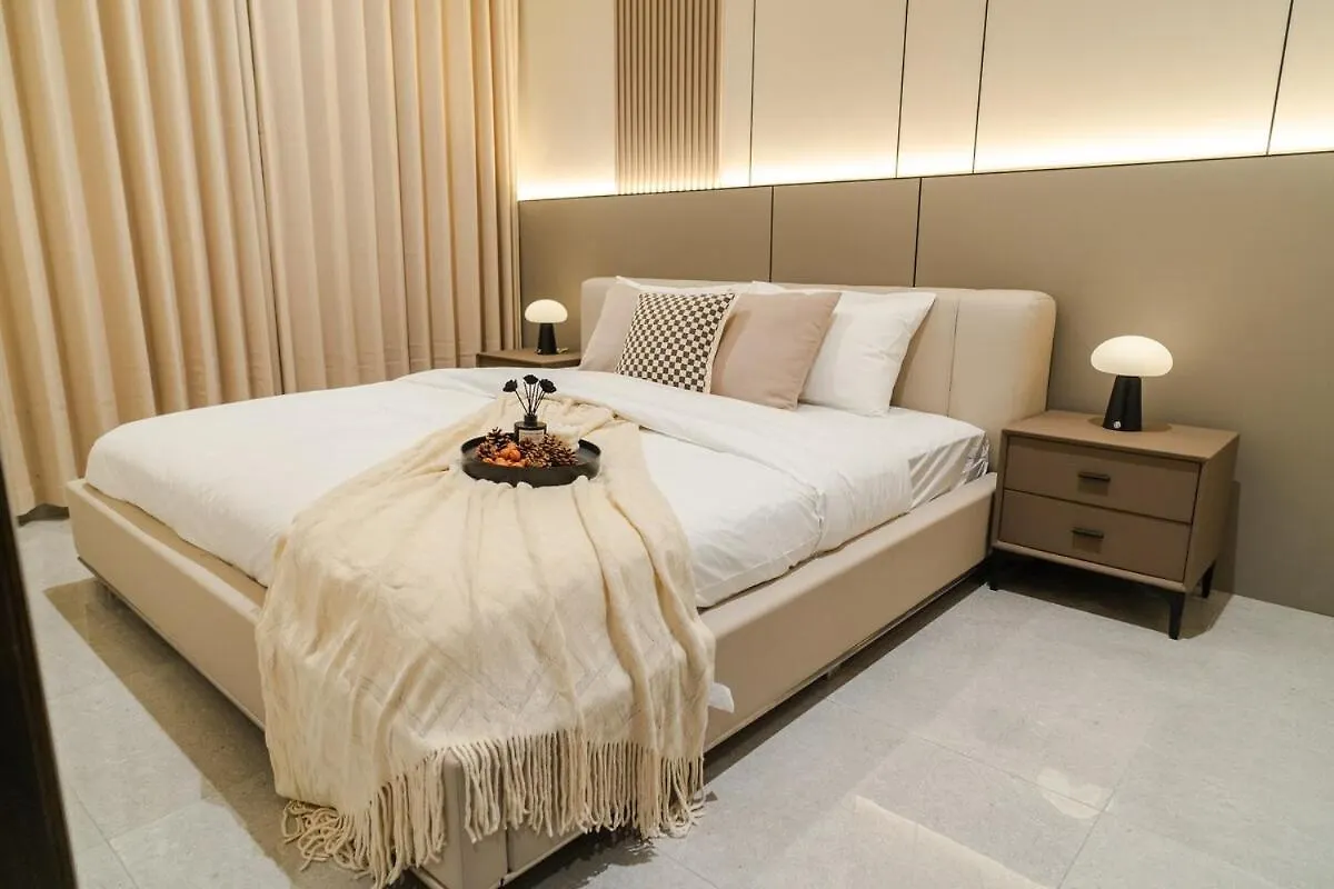 Georgetown Stylish Design Jacuzzi Ktv 5Br 16Pax D Villa Malajzia