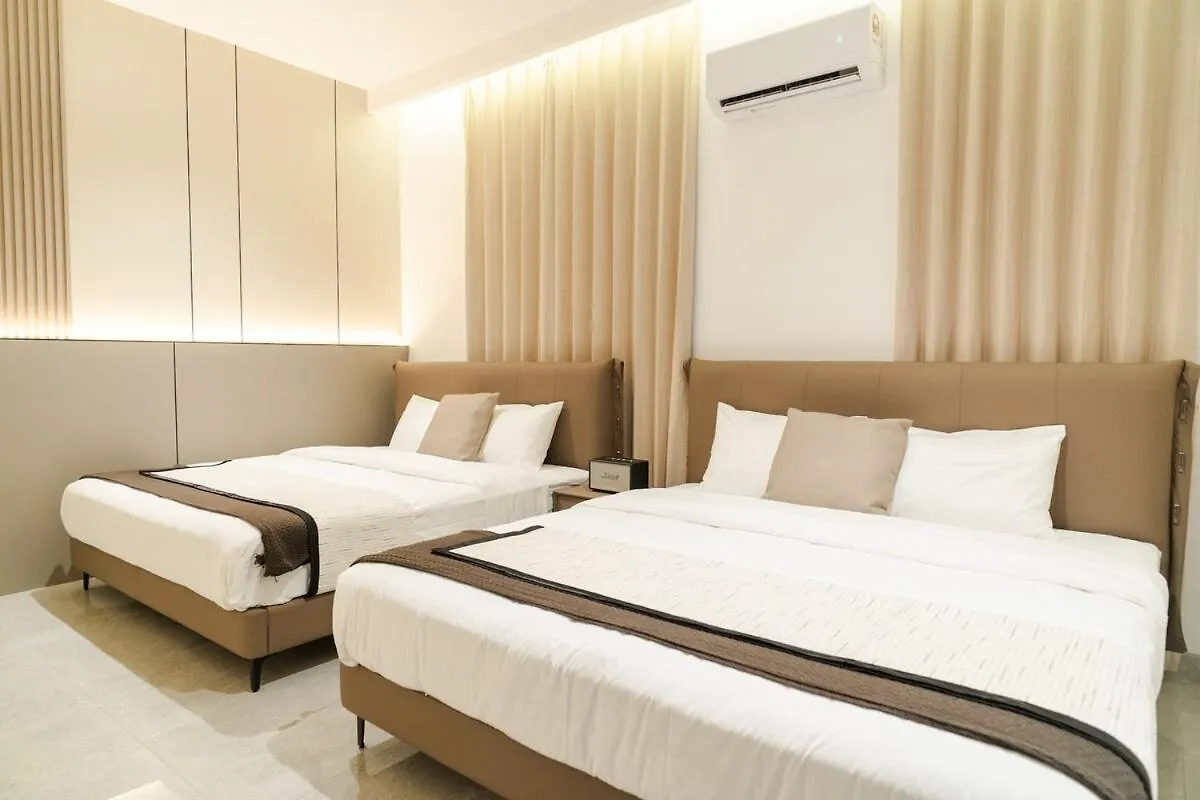 Georgetown Stylish Design Jacuzzi Ktv 5Br 16Pax D Villa 0*, George Town